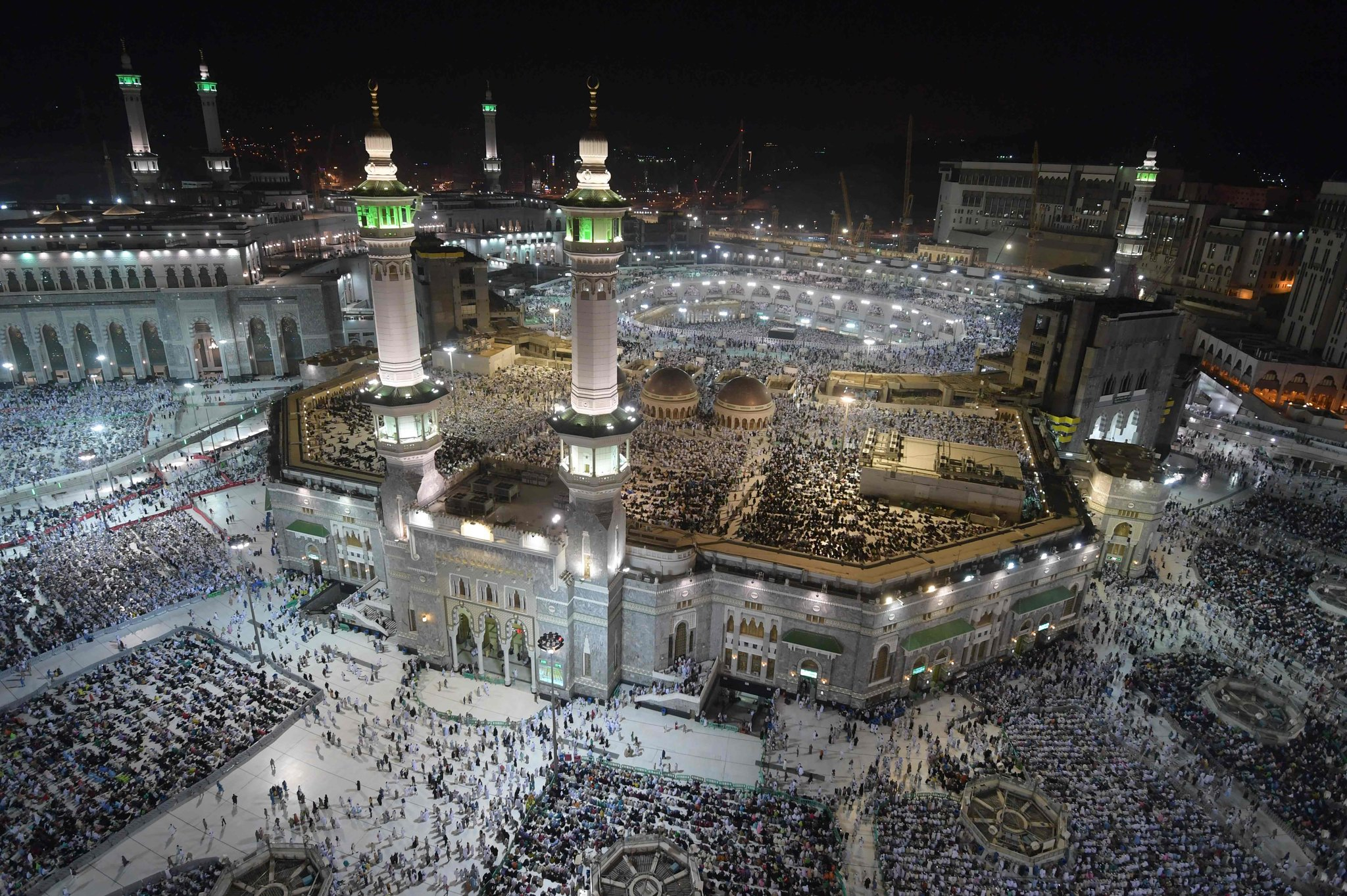 can i visit saudi arabia during hajj