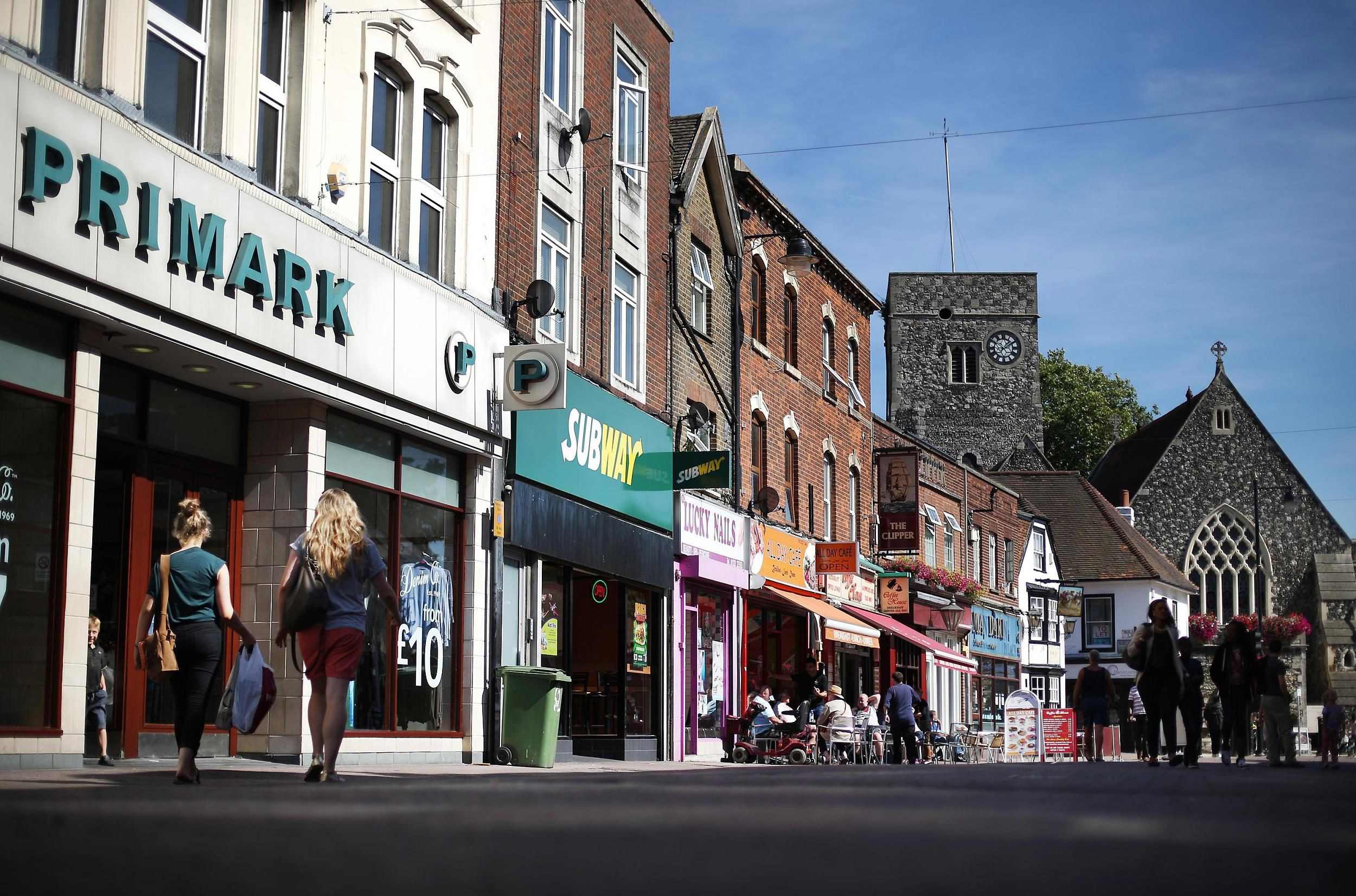 High street. The end of the High Street английский. British High Streets. И1380 High Street.