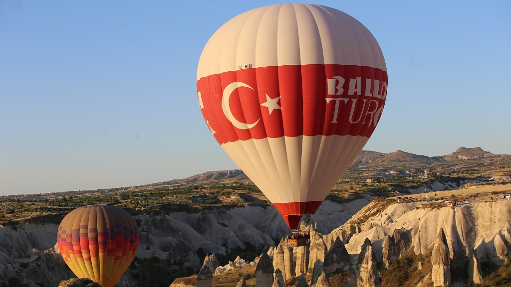 Hot balloon festival kicks off in Turkey's UNESCO World Heritage site
