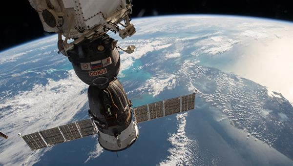 Spacewalking Cosmonauts Release 3 D Printed Satellites Cgtn