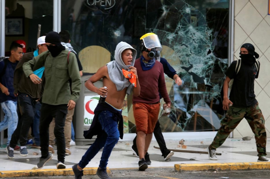 Honduran vote count enters fifth day with protests escalating - CGTN