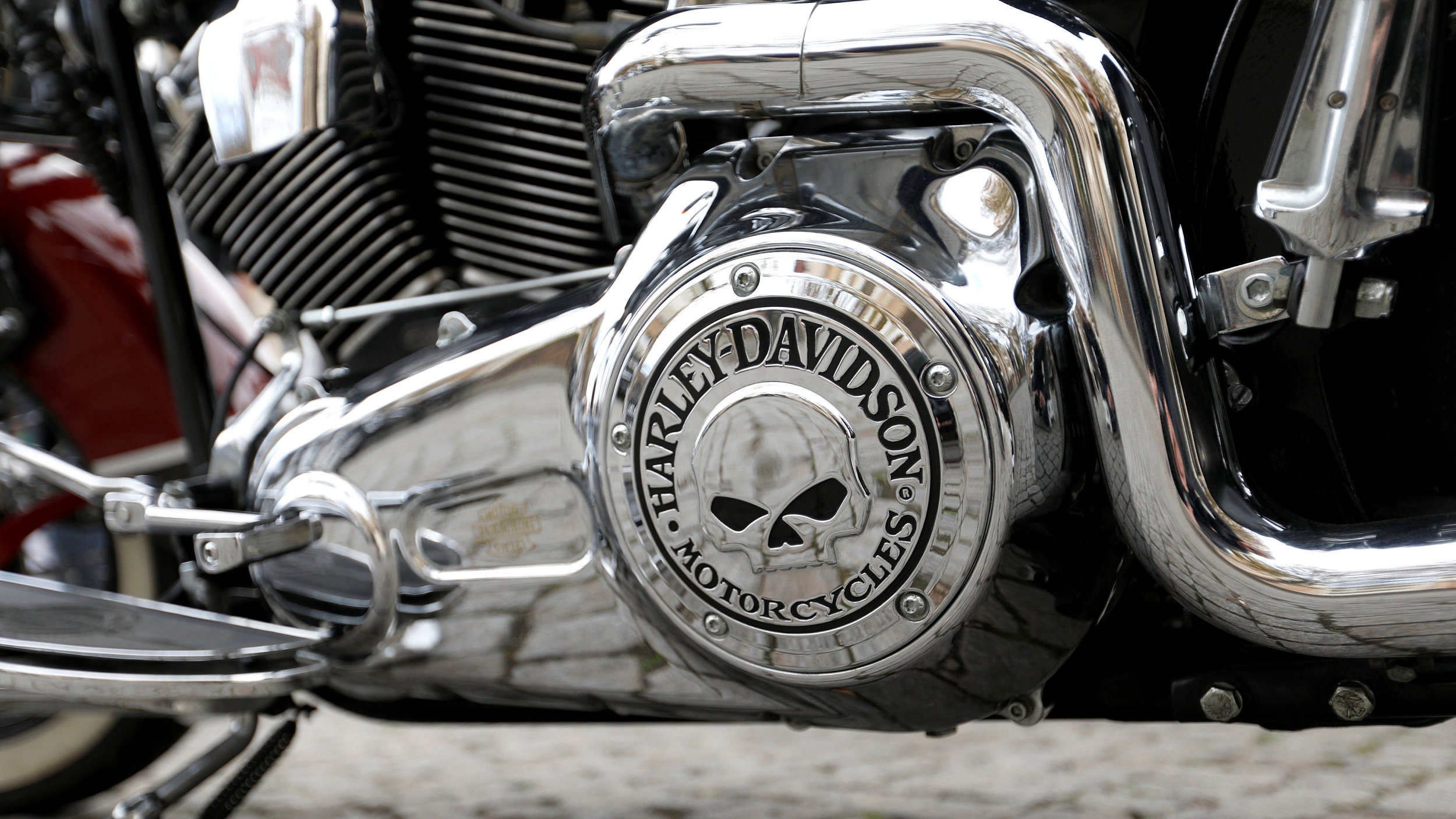 Harley-Davidson recalls 251,000 motorcycles worldwide over brake ...