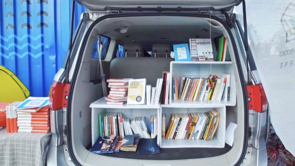 Travel around China in a book car
