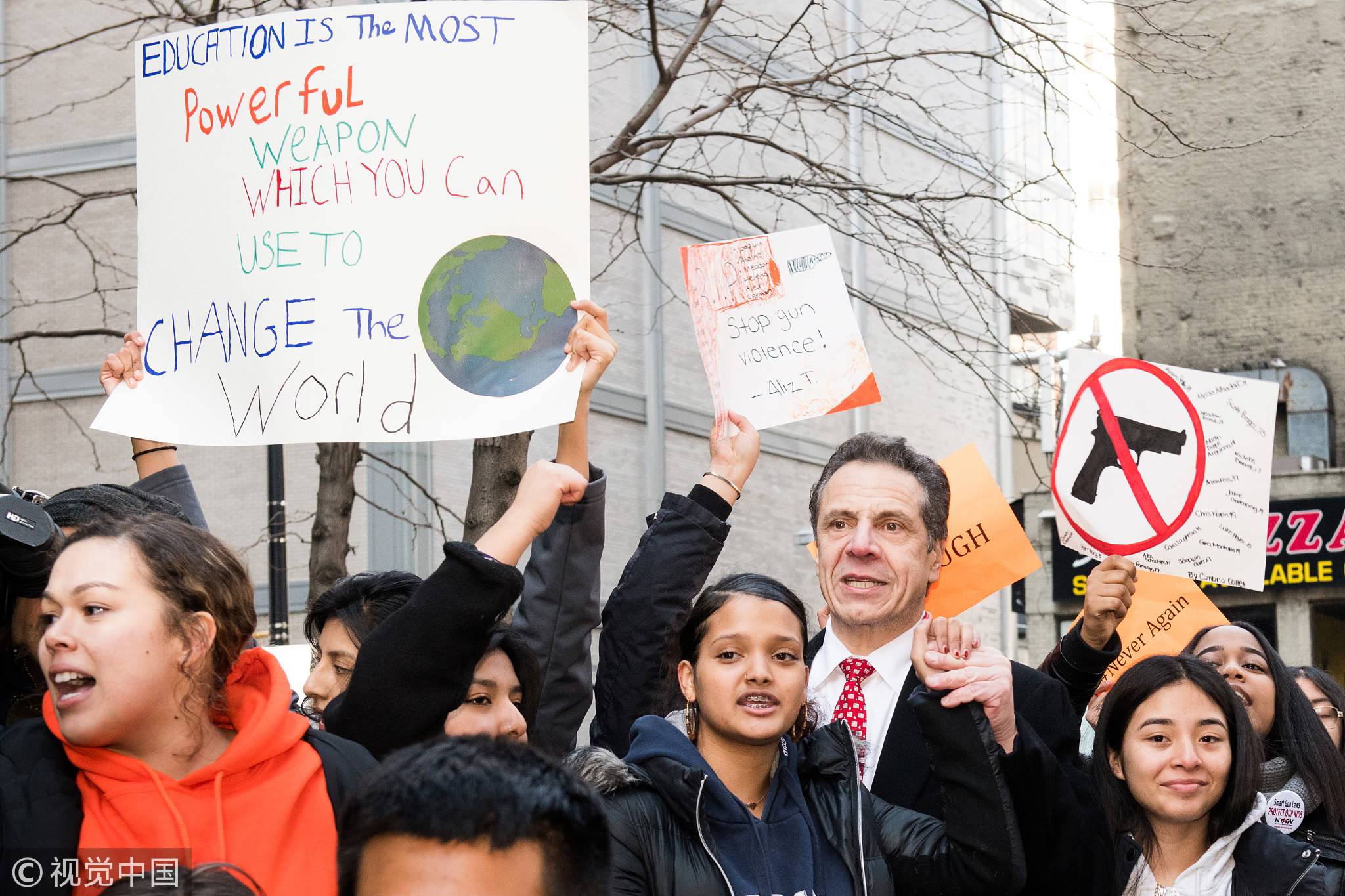 New York governor joins student 'die-in' for gun control - CGTN