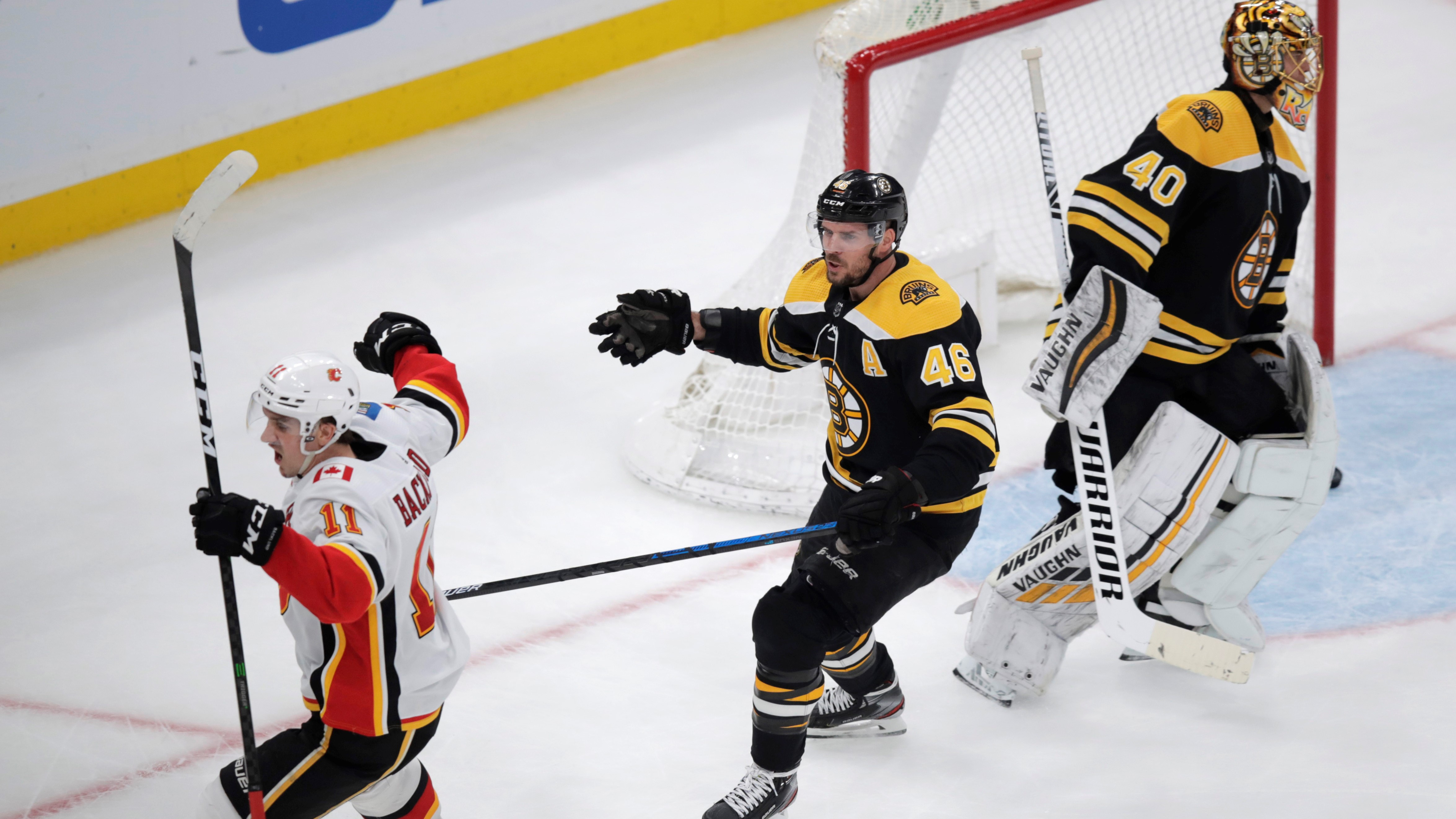 NHL Scores: Nashville Predators beat Boston Bruins 2-1