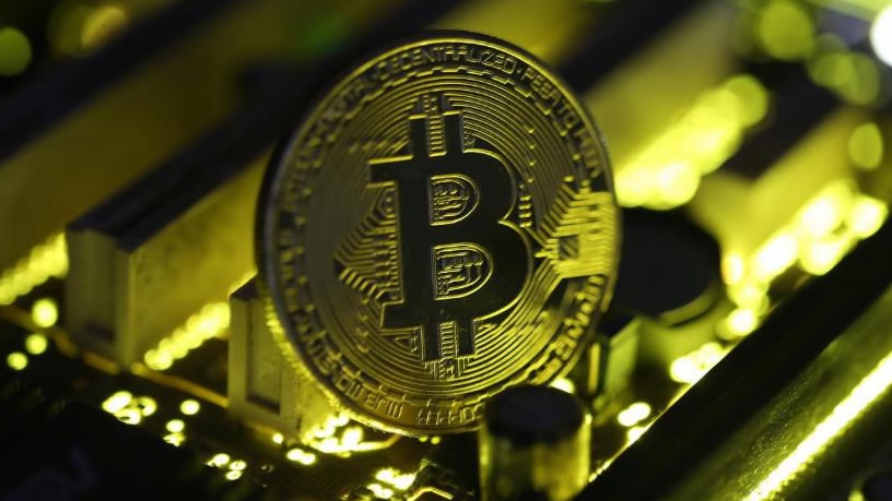 Bitcoin hits record high after smashing through $8,000 mark - CGTN