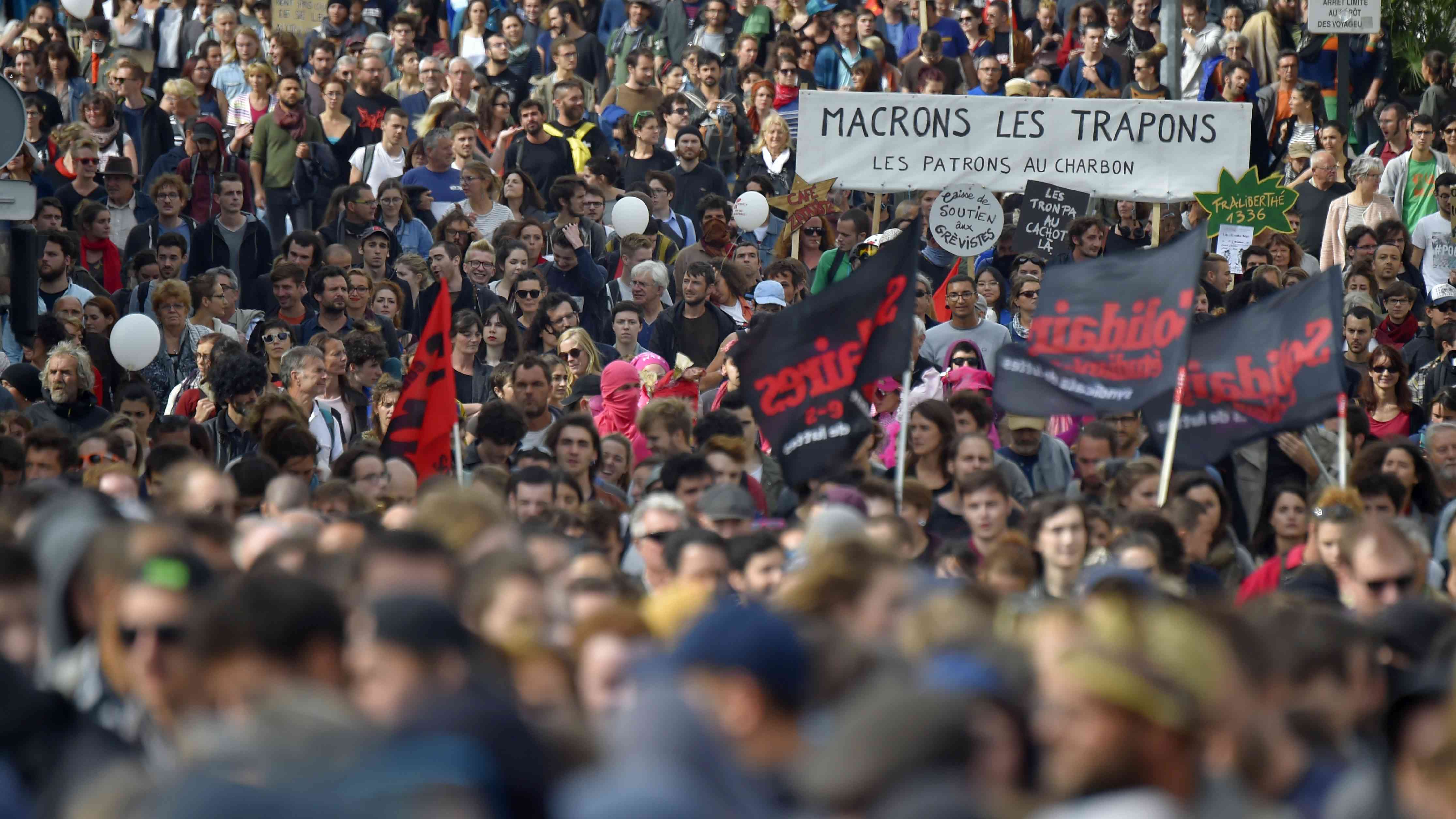 France insists labor reform despite nationwide protest - CGTN