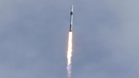 NASA sets launch date for SpaceX U.S. manned mission to space station ...