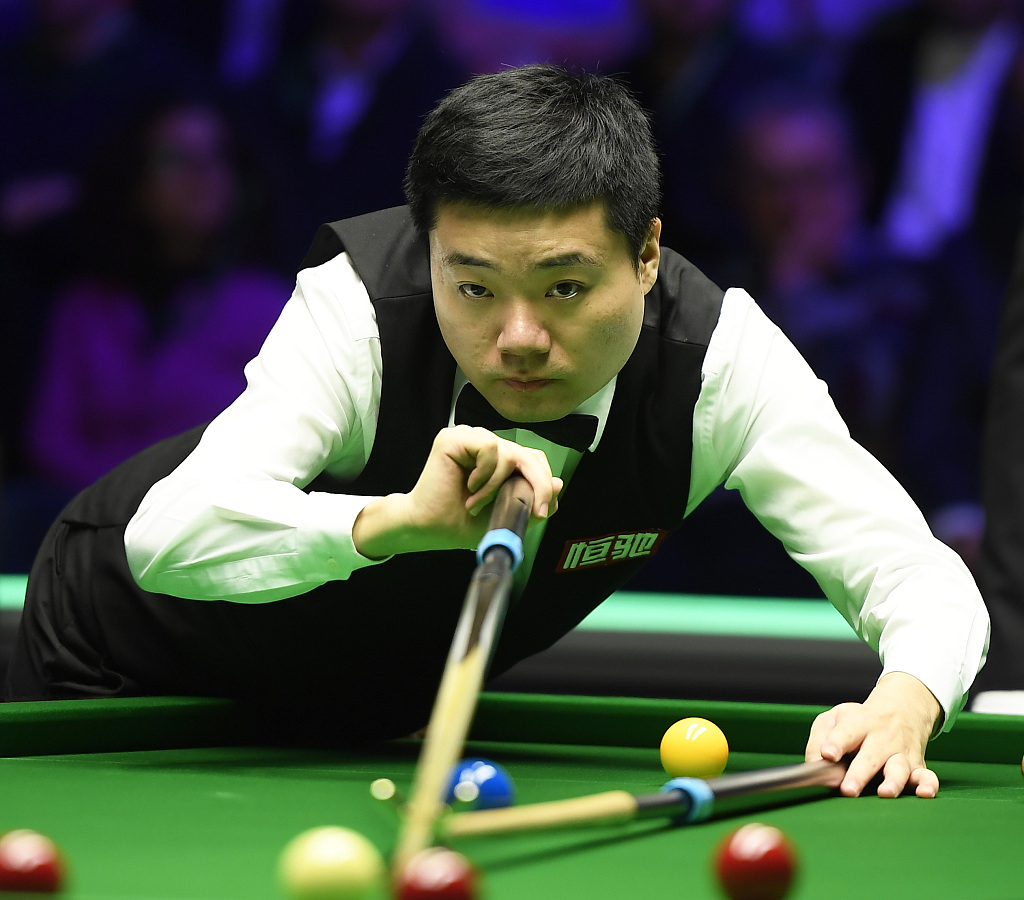 Chinas Ding Junhui wins snooker UK Championship