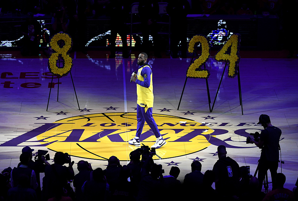 LeBron James Honors Kobe Bryant's Wife, Daughters After Game 2 Win