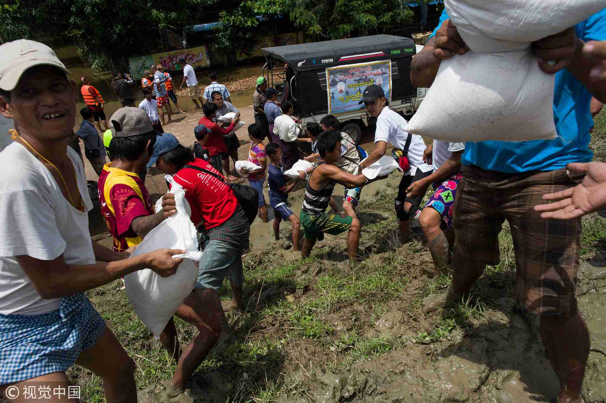 Fears grow as flooding displaces 130,000 in Myanmar - CGTN