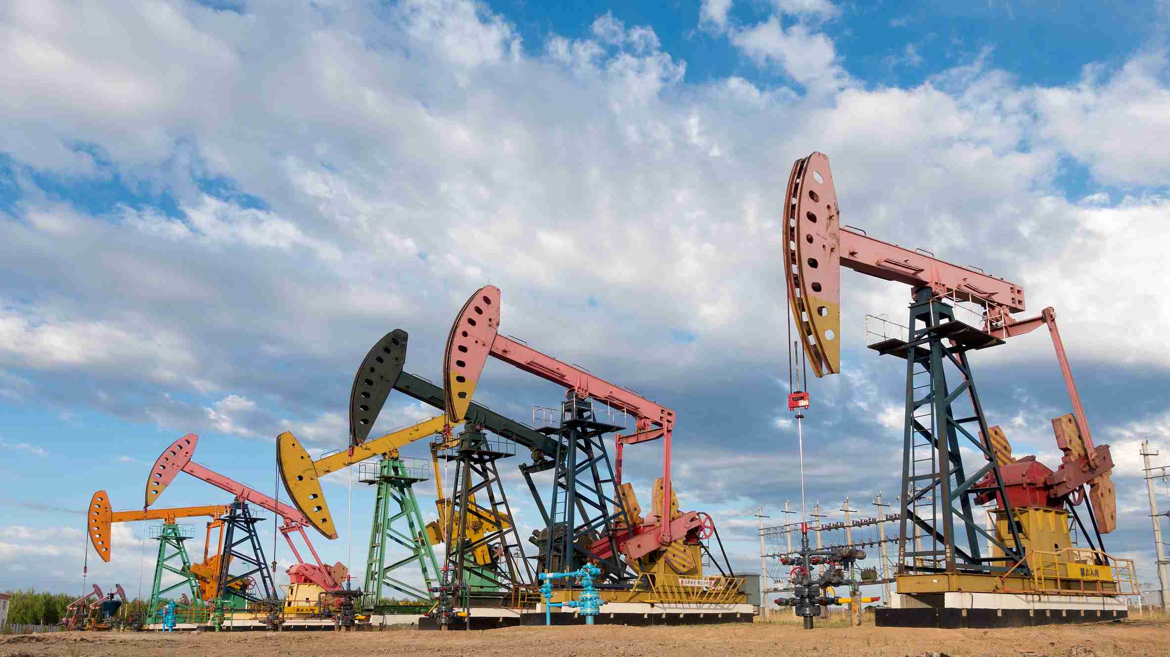 Oil surges 5 pct as OPEC agrees output cut - CGTN