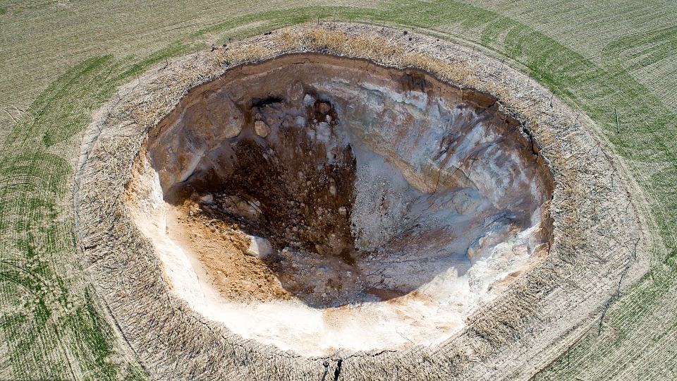 New giant sinkholes emerge in Turkey CGTN