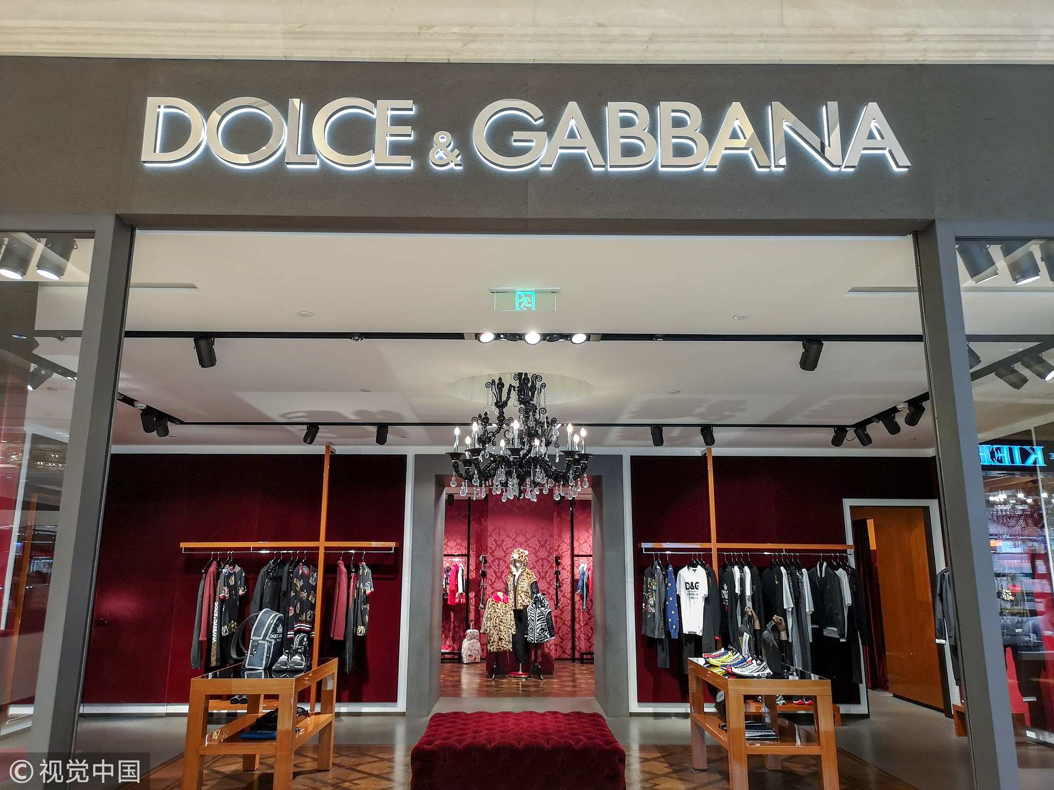 Gabbana's racist comments are slapping him in the face - CGTN