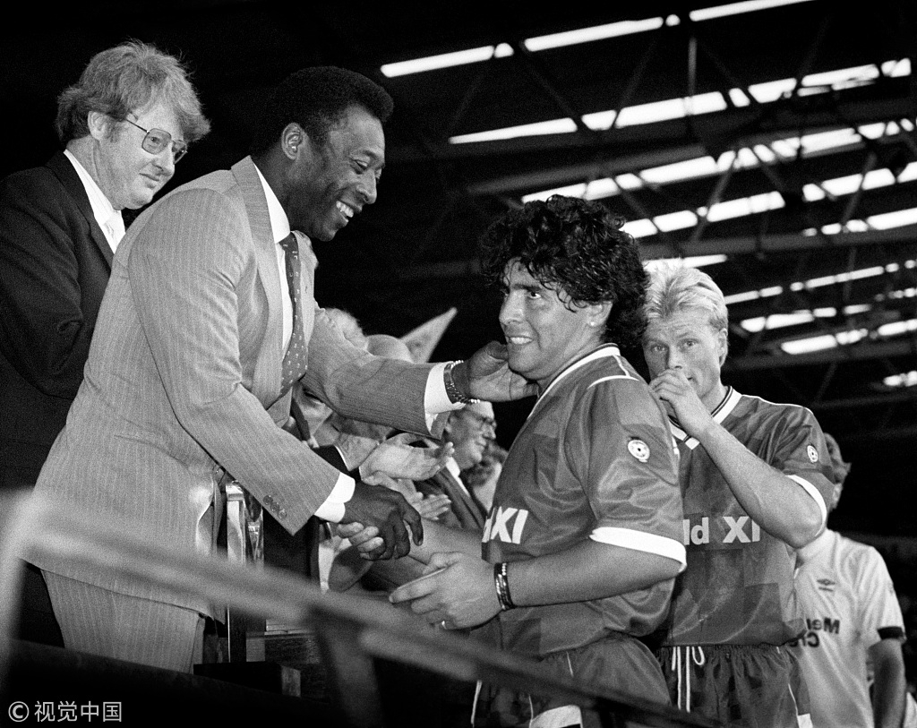 Diego Maradona posts a throwback picture with Pele, wishes him 'speedy  recovery' - Sports News