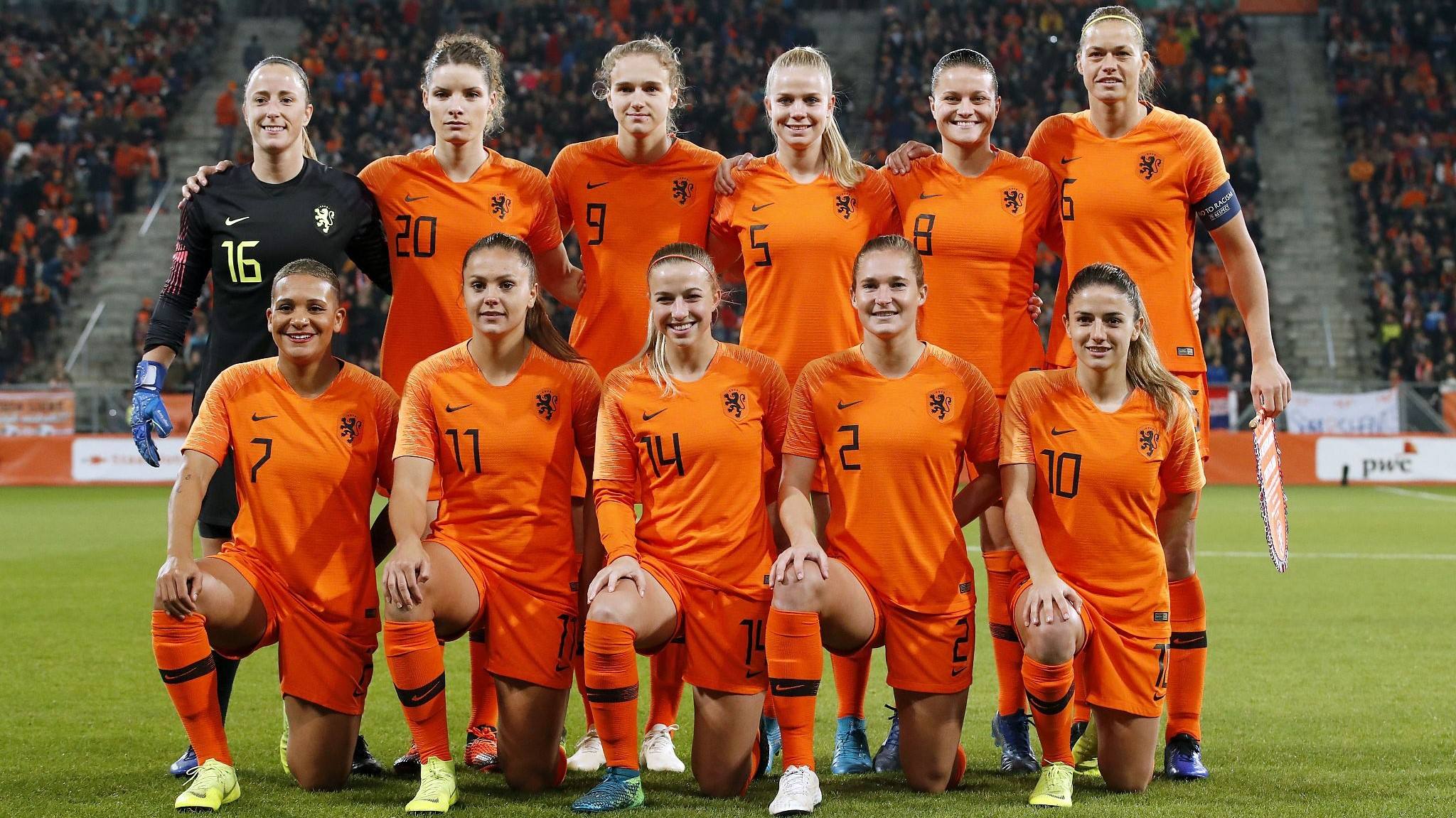 Netherlands Female Football Players / Netherlands wins women's European