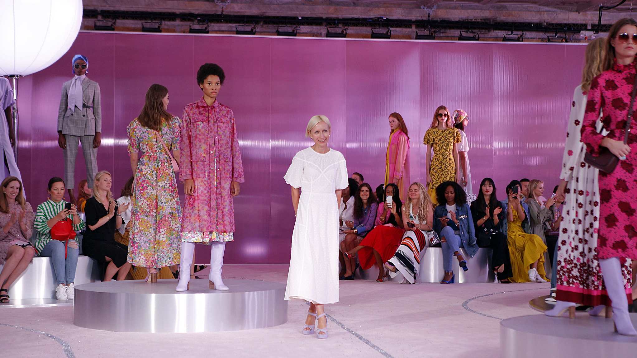 How Kate Spade New York Honored Its Founder's 'Sparkle' at New York Fashion  Week 2018