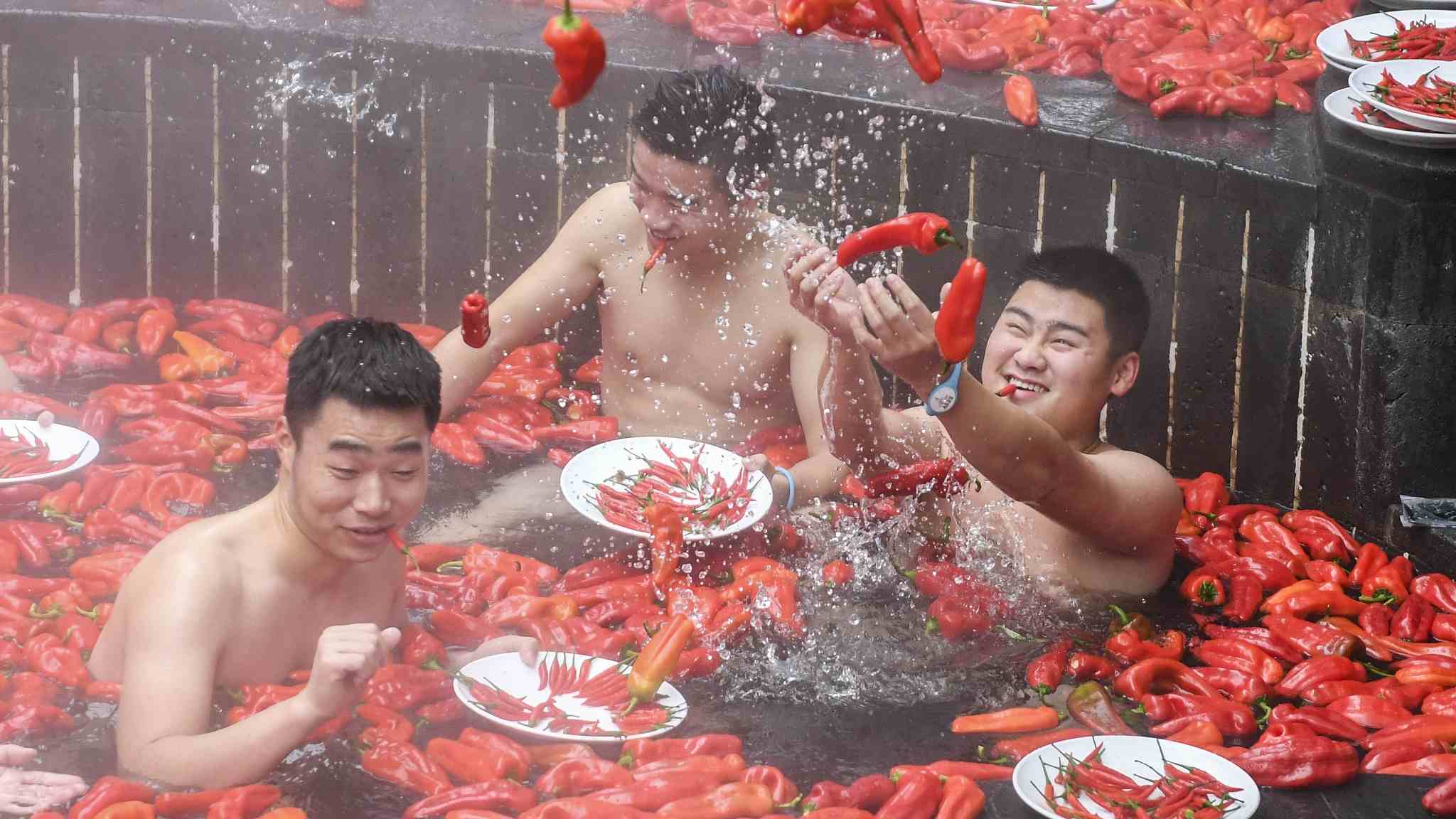 Конкурс по поеданию перца Чили в Китае
