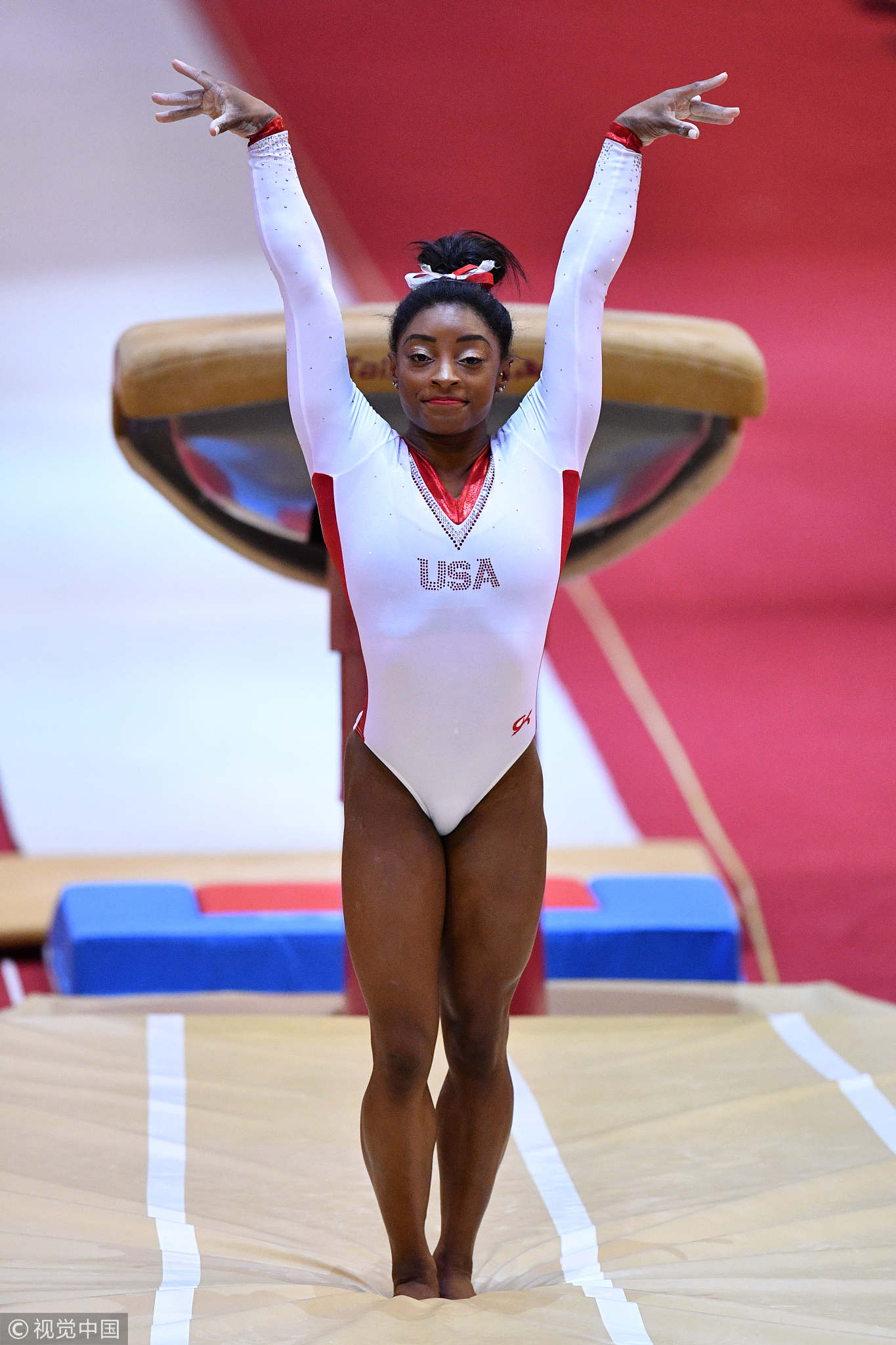 Simone Biles wraps up world gymnastics championships with 2 more