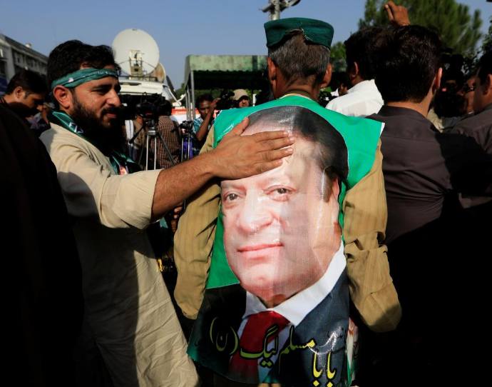 Pakistan Court Releases Ousted Pakistan PM Sharif - CGTN