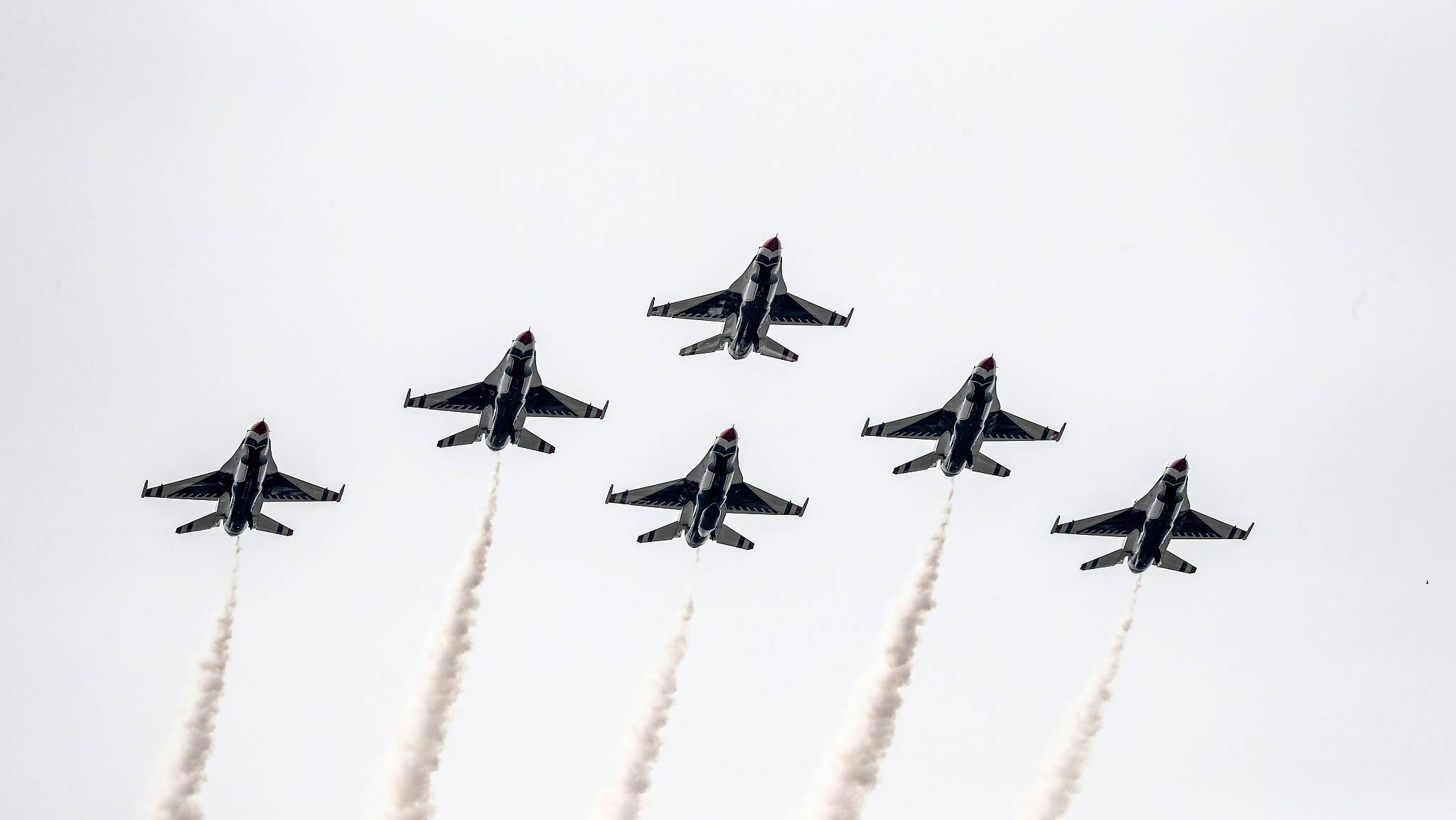 Chicago Air and Water Show kicks off over the lakefront CGTN