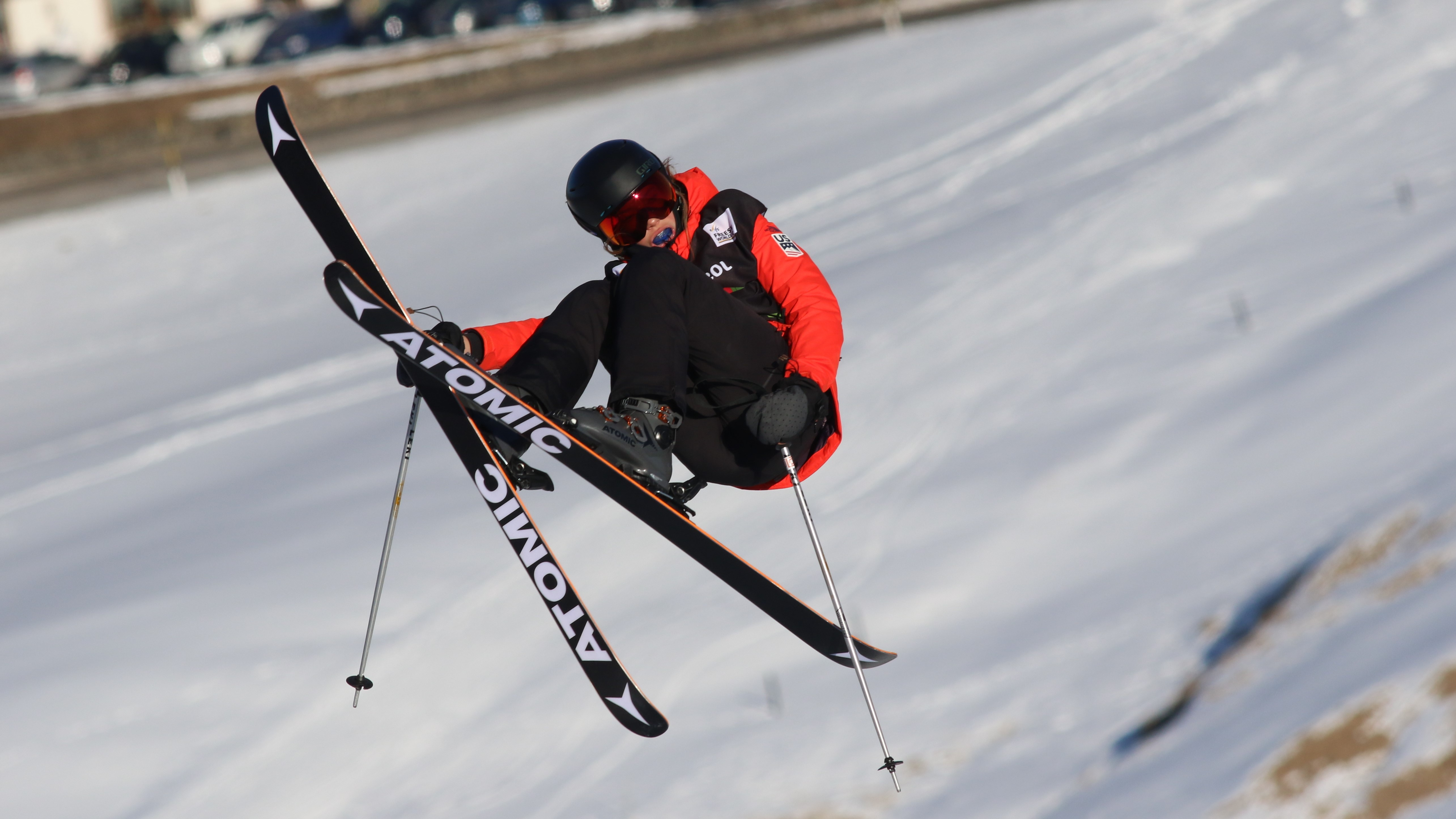 Article>With passion and love,US teen skier switches citizenship