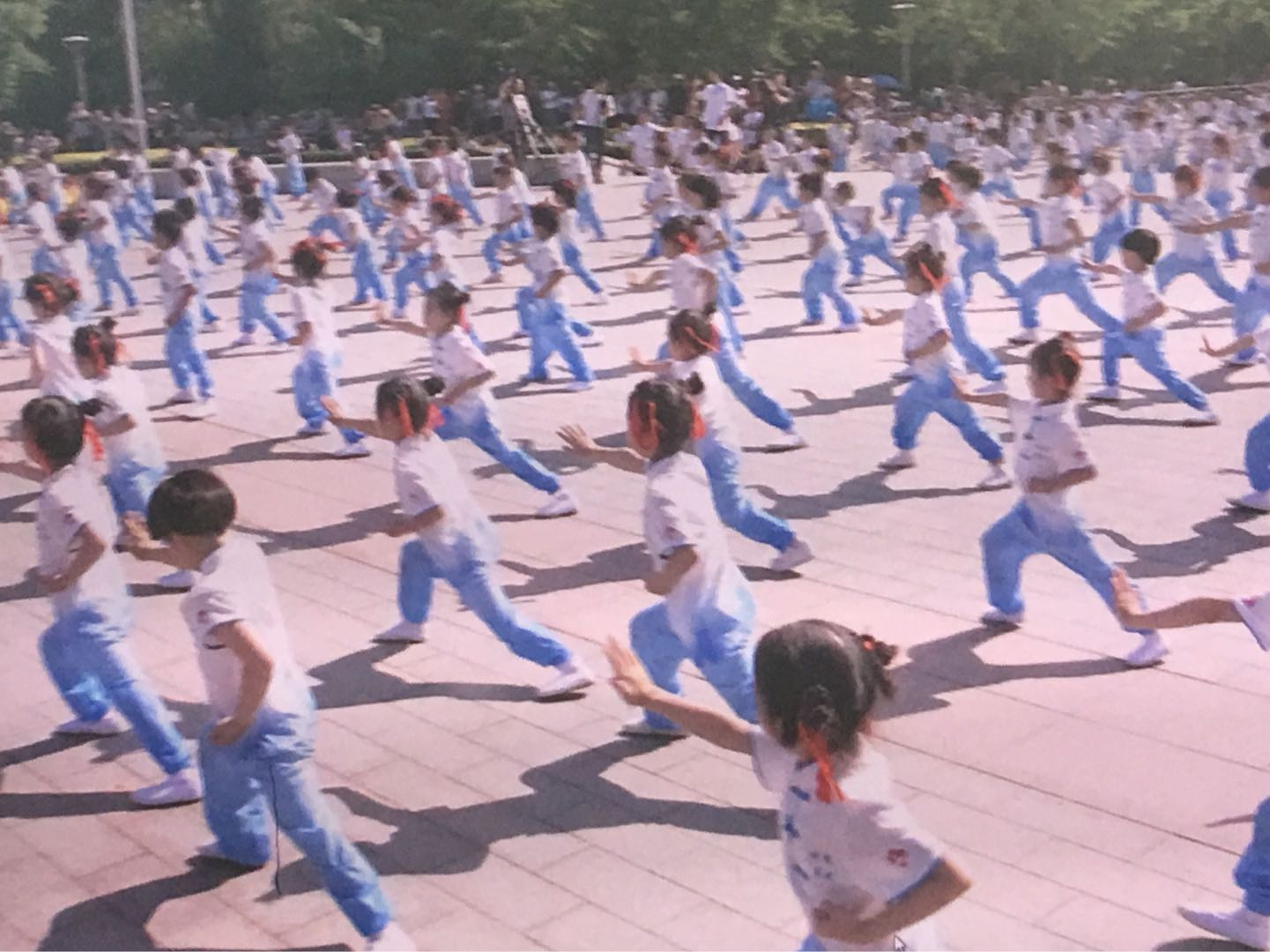 hundreds-of-students-perform-martial-arts-gymnastics-in-beijing-cgtn