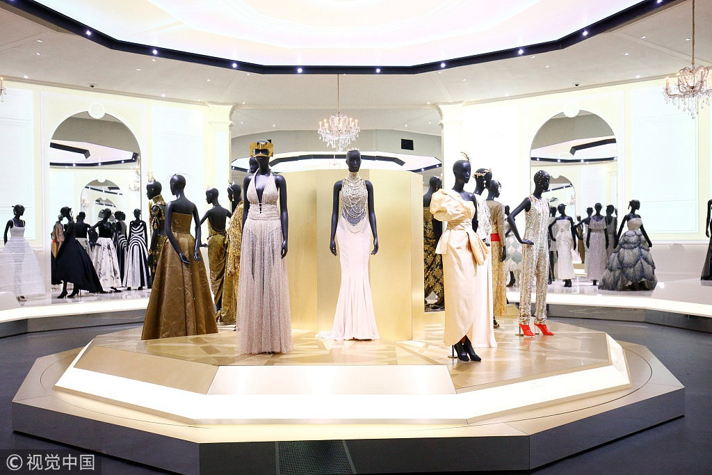 My Best-Ever Fashionista Day At the Dior Exhibit in London