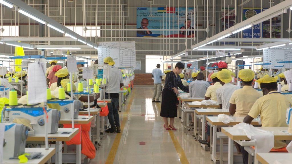 How the embroidery clothes are made from the garment factory in China?