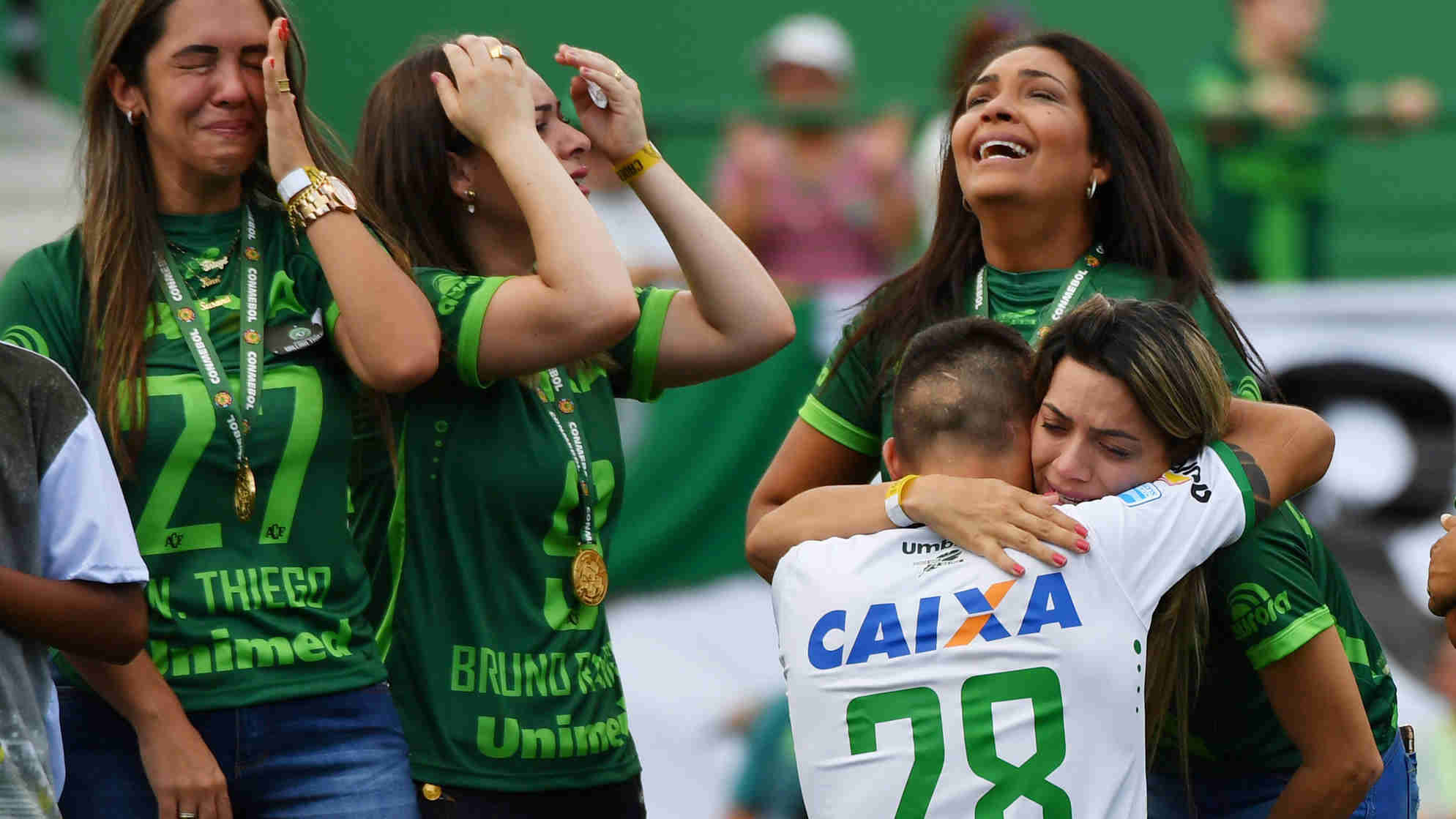 Brazil's Chapecoense plays first game after plane crash tragedy - CGTN