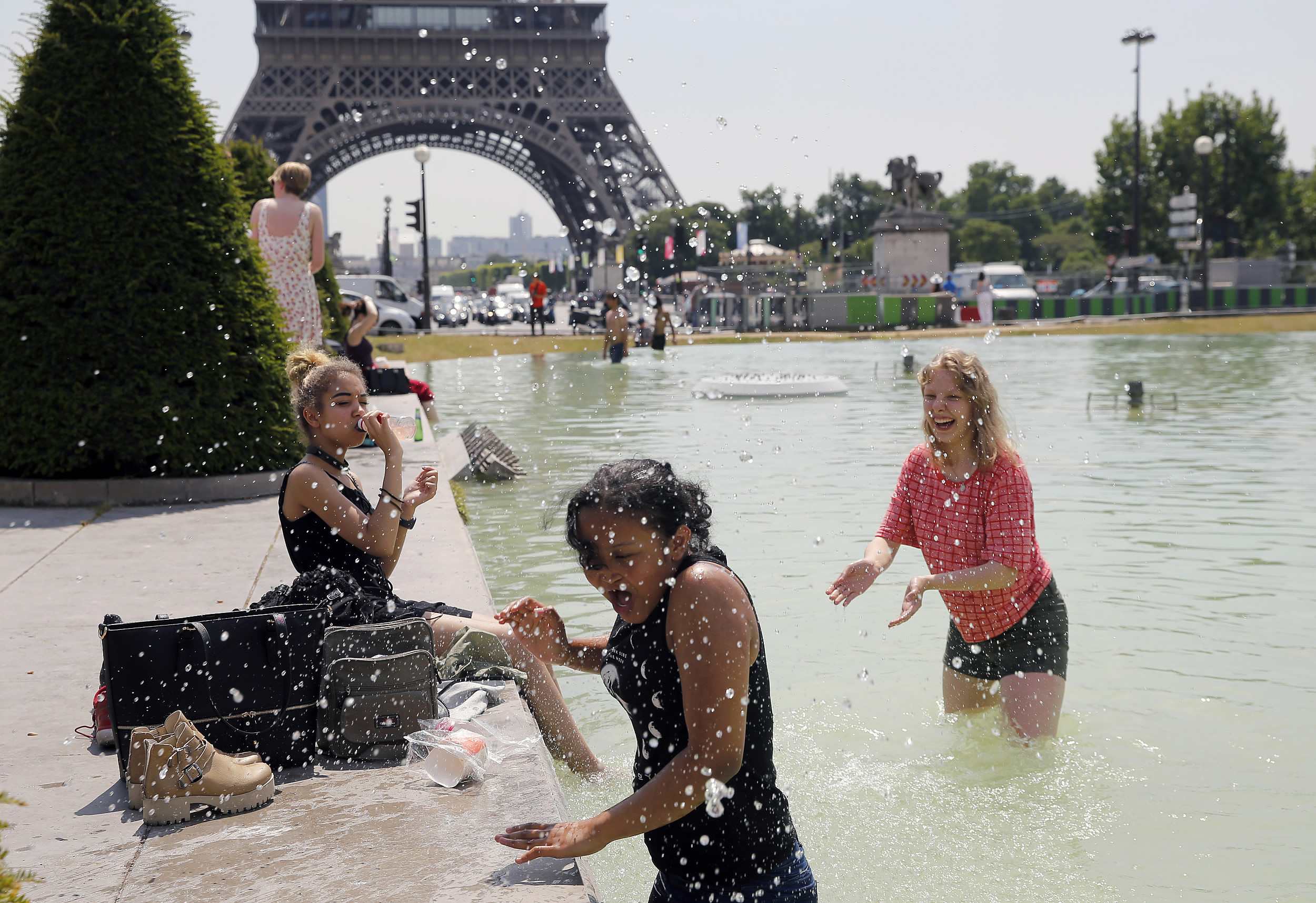 Extreme heat grips Northern Hemisphere on summer solstice - CGTN