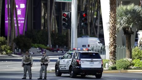 Gunman surrenders after fatal shooting on Las Vegas Strip - CGTN