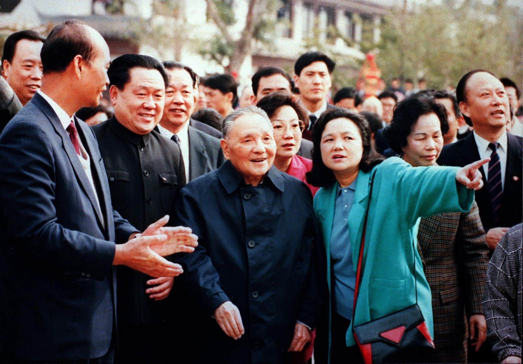 1984年中华人民共和国国庆35周年阅兵--图片频道--人民网