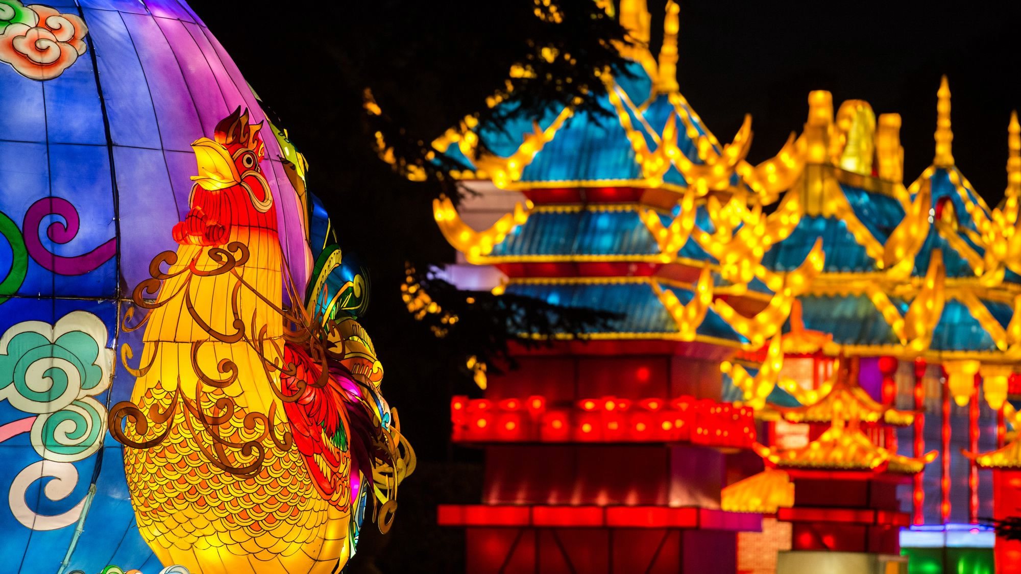 Silk Roadinspired Chinese lanterns light up London (Written by Li Jing