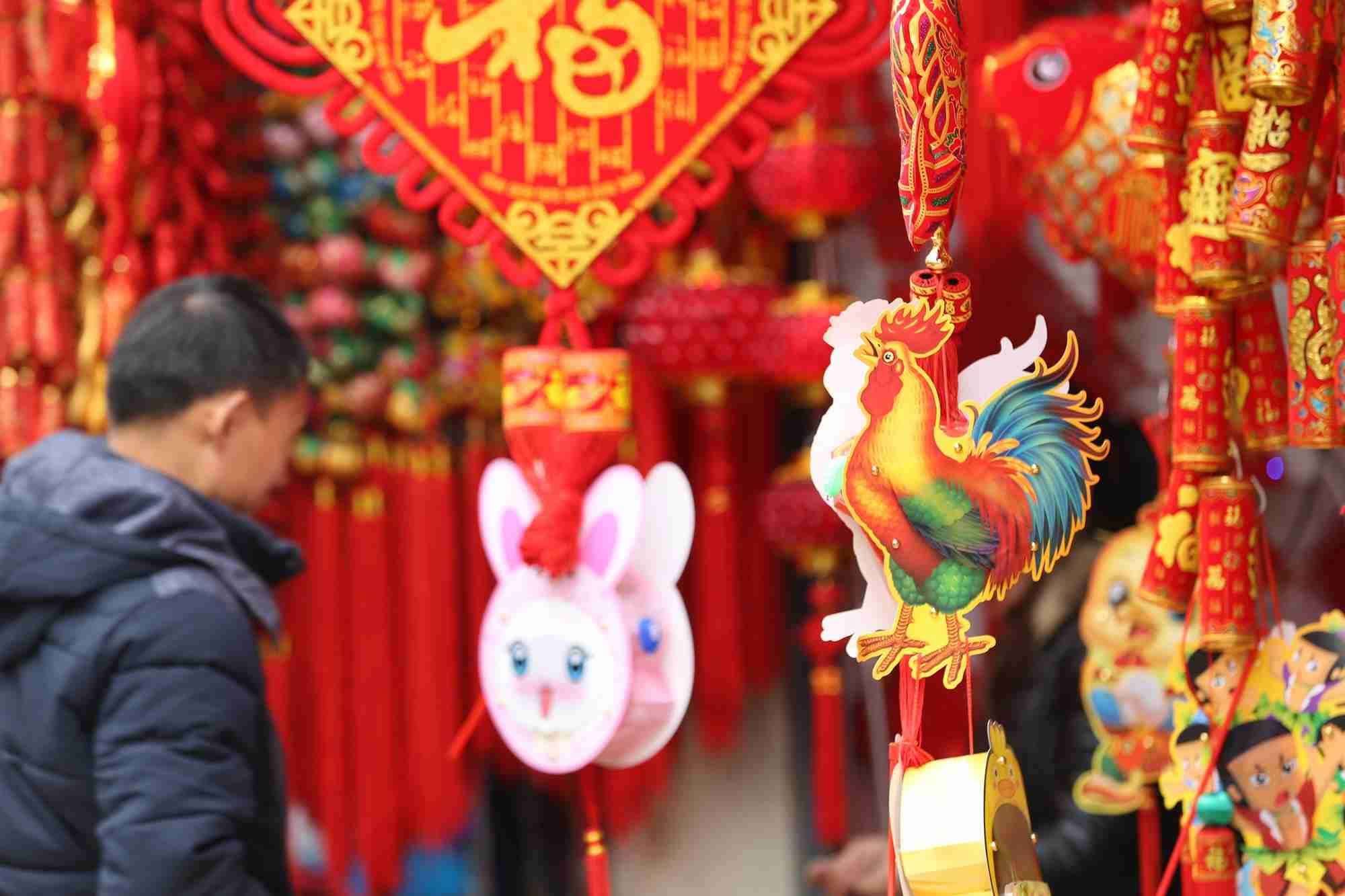 Lanterns light up across China, marking end of Spring Festival - CGTN