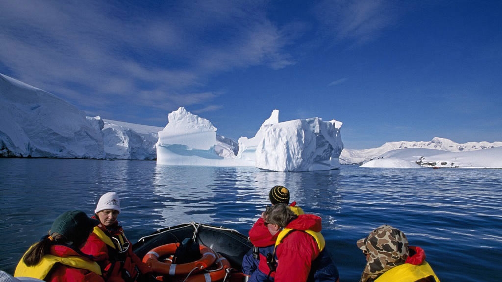 Scientists try to minimize impact of tourism on Antarctica - CGTN