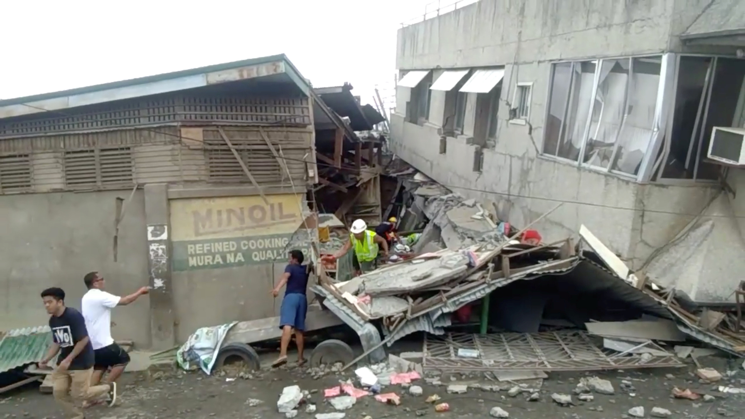 M6.9 earthquake kills 7 in the Philippines CGTN