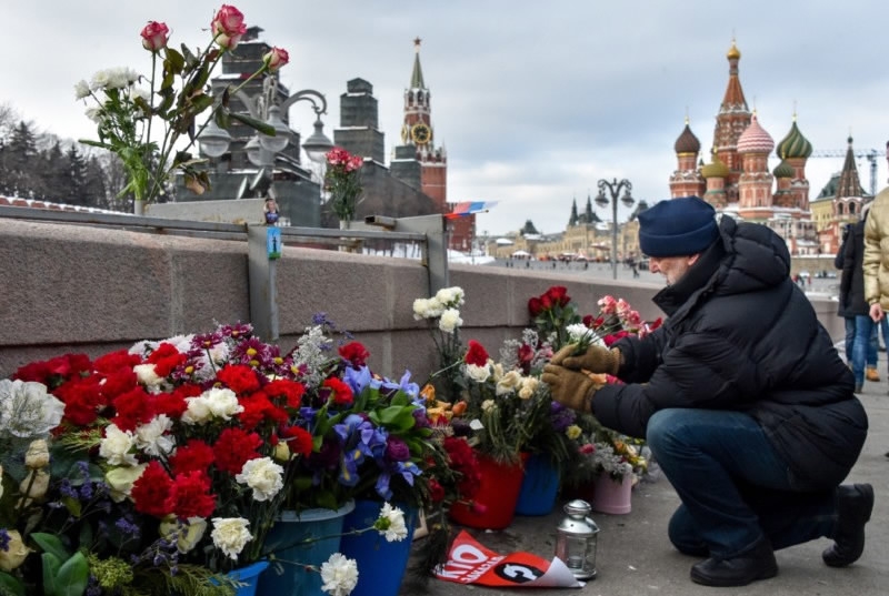 March In Moscow To Honor Slain Kremlin Critic Nemtsov Cgtn