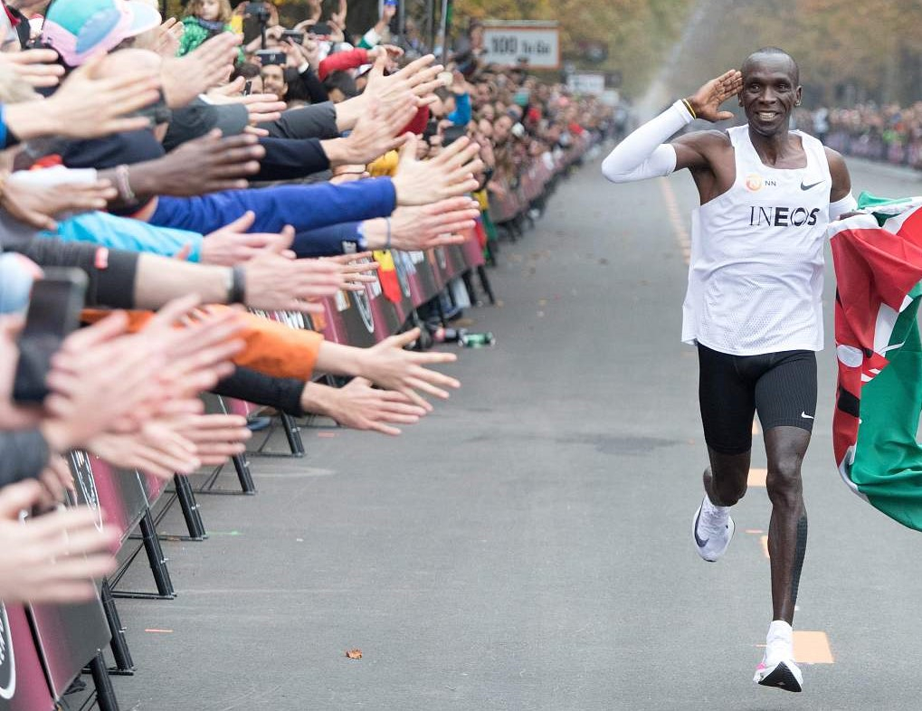 Eliud Kipchoge Makes History By Finishing Marathon Under 2 Hours Cgtn