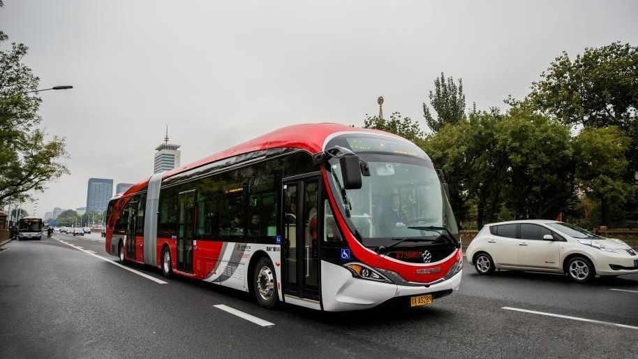 New Electric Buses Run On Beijing’s Street - CGTN