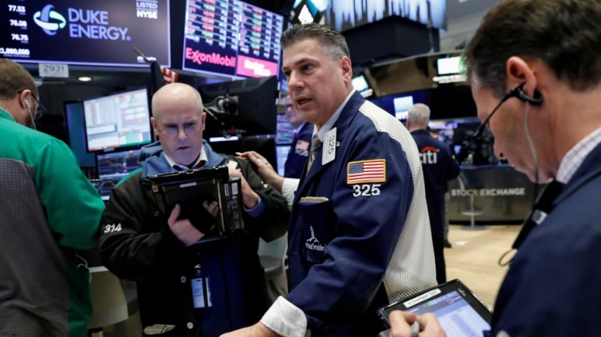 Wall Street nosedives as investors flee on trade war fears - CGTN