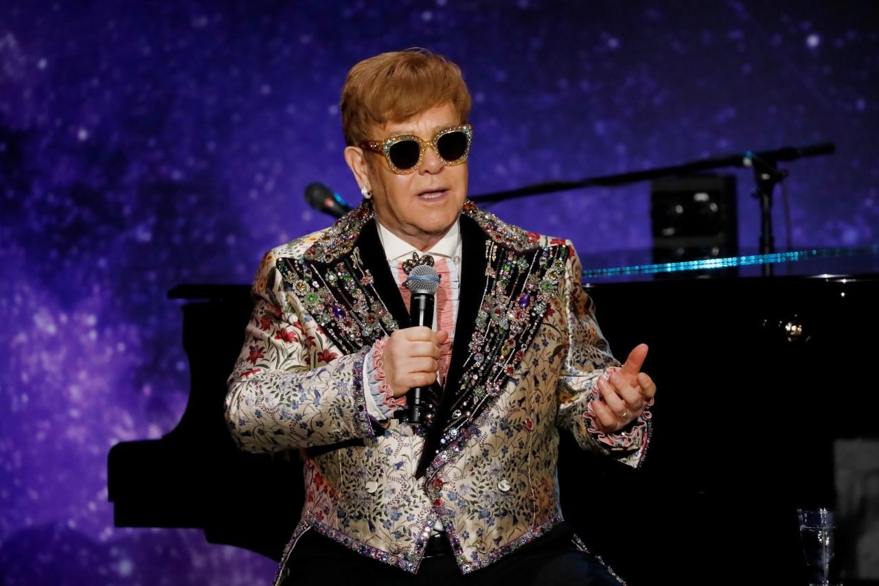 Elton John to 'go out with a bang' on final tour