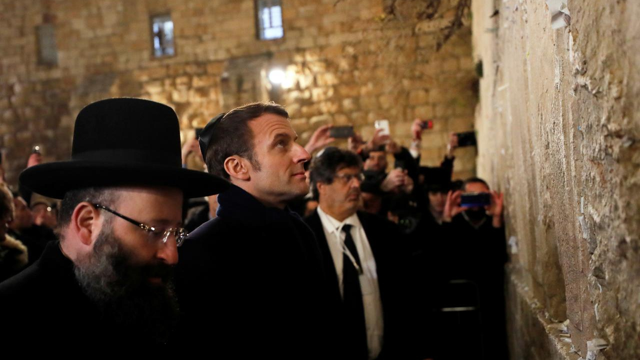 Macron warns of 'dark shadow' of anti-Semitism - CGTN