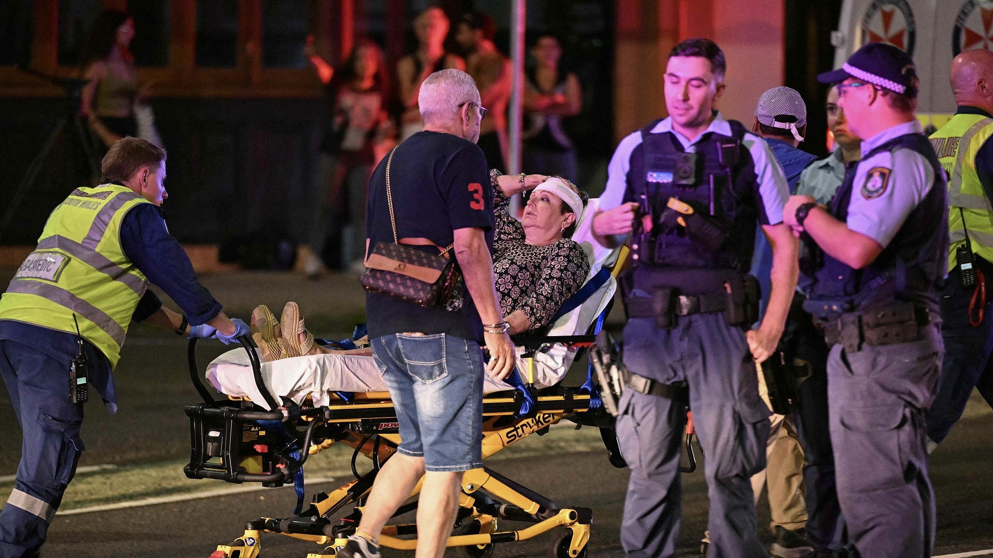 16 killed in shooting at Australia's Bondi Beach