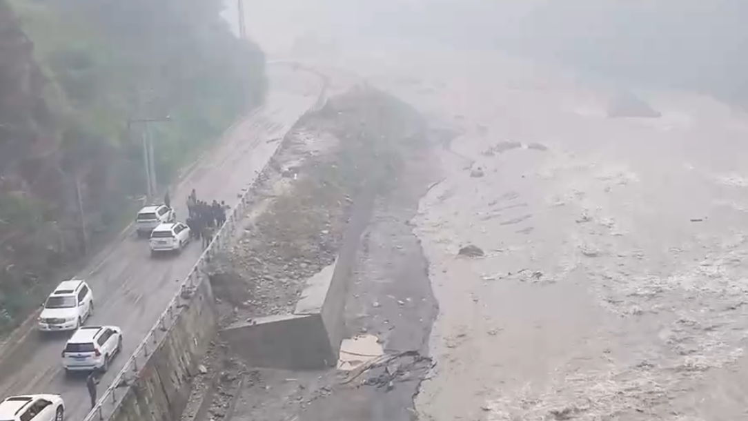 Deadly mudslide hits China-Nepal border, over 550 missing in China